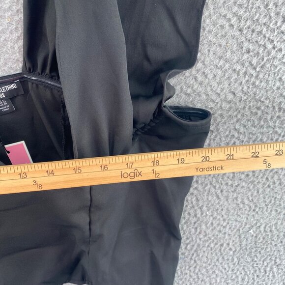 Pretty Little Thing Top Womens 20 Plus Black Cross Over Zip Underwire Bodice NWT - Picture 11 of 13